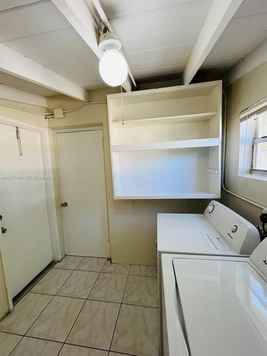 В аренду: $2,750 (3 спален, 2 ванн, 1008 Квадратных фут)