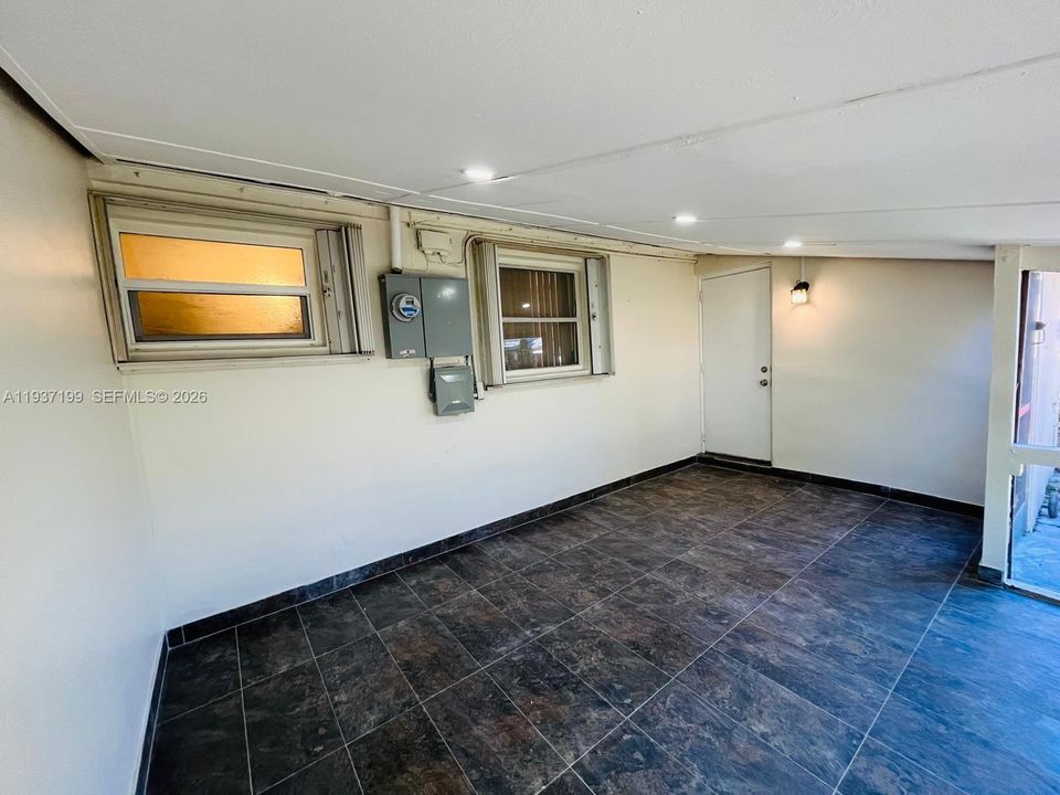 В аренду: $2,750 (3 спален, 2 ванн, 1008 Квадратных фут)