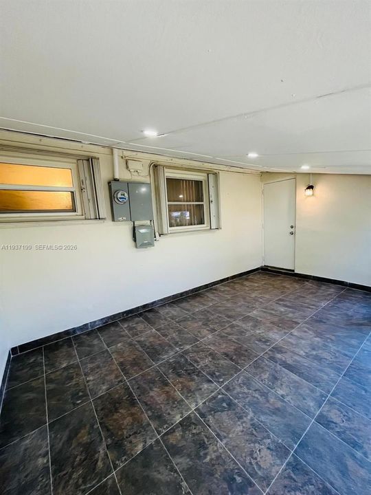 В аренду: $2,750 (3 спален, 2 ванн, 1008 Квадратных фут)