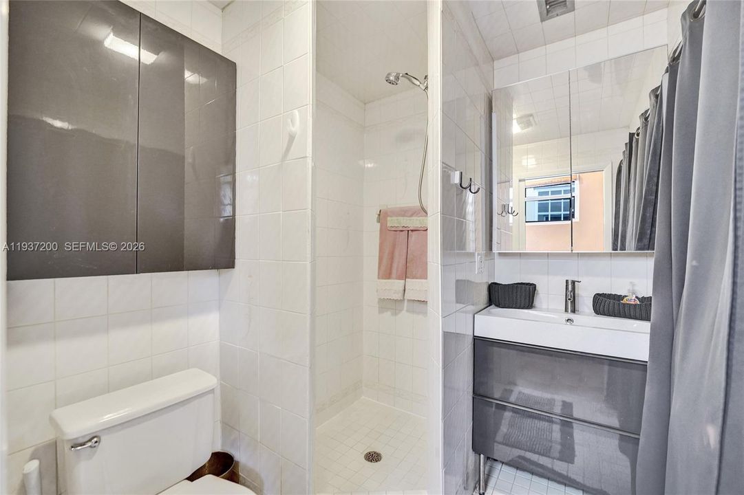 待售: $615,000 (2 贝兹, 2 浴室, 1419 平方英尺)