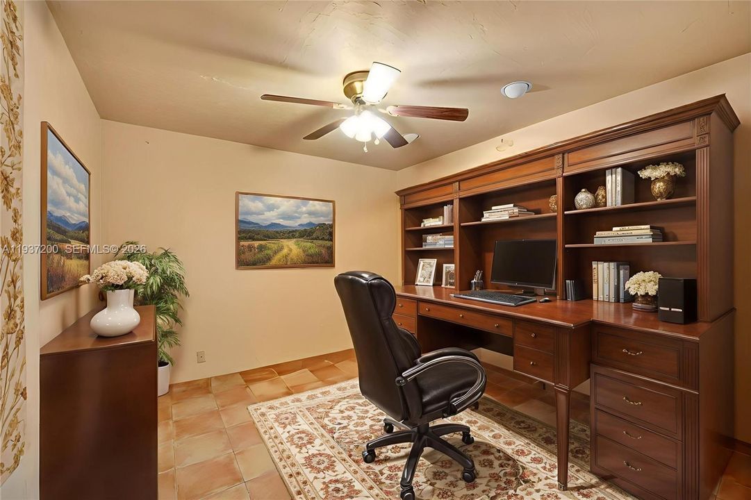 待售: $615,000 (2 贝兹, 2 浴室, 1419 平方英尺)