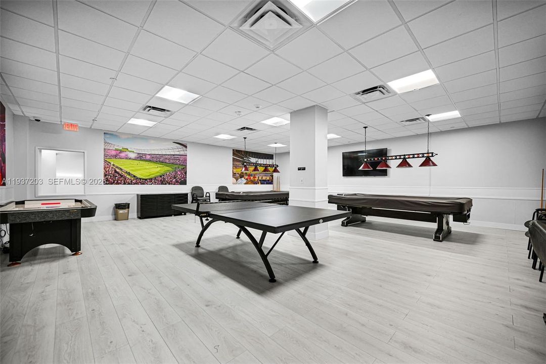 En Venta: $229,500 (0 camas, 1 baños, 340 Pies cuadrados)