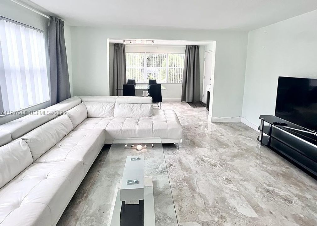 待售: $950,000 (0 贝兹, 0 浴室, 0 平方英尺)