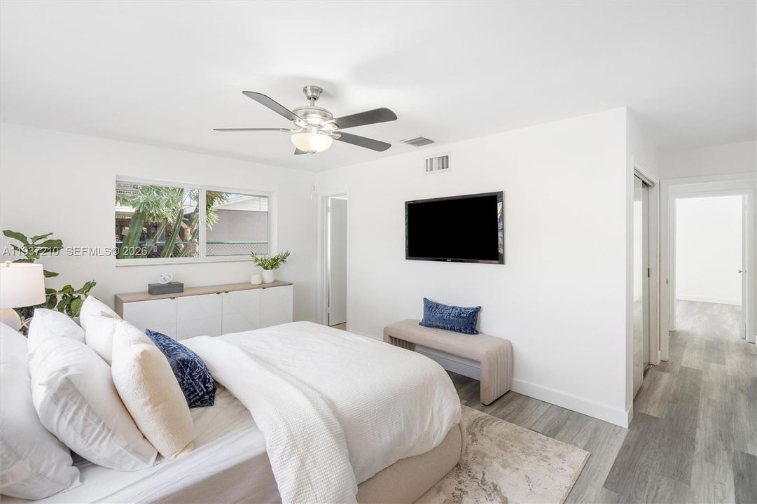 En Venta: $559,990 (3 camas, 2 baños, 1387 Pies cuadrados)