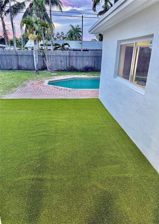 En Venta: $559,990 (3 camas, 2 baños, 1387 Pies cuadrados)