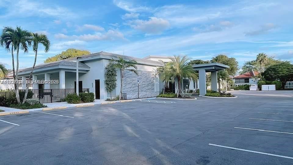 待售: $180,000 (2 贝兹, 2 浴室, 1044 平方英尺)