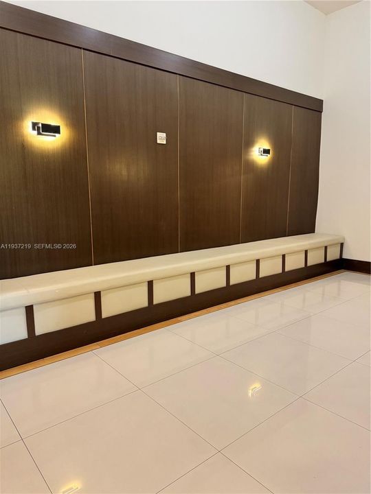 For Rent: $1,490 (0 beds, 1 baths, 400 Square Feet)