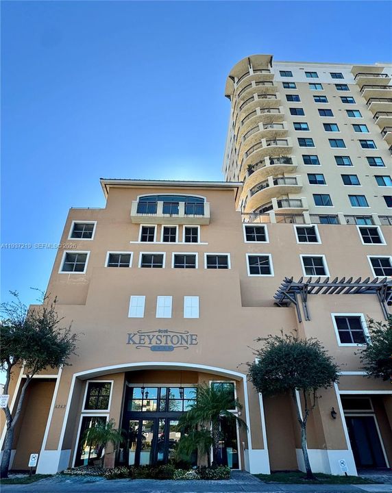 For Rent: $1,490 (0 beds, 1 baths, 400 Square Feet)