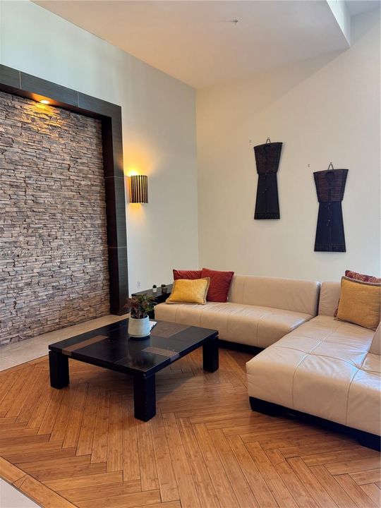 For Rent: $1,490 (0 beds, 1 baths, 400 Square Feet)