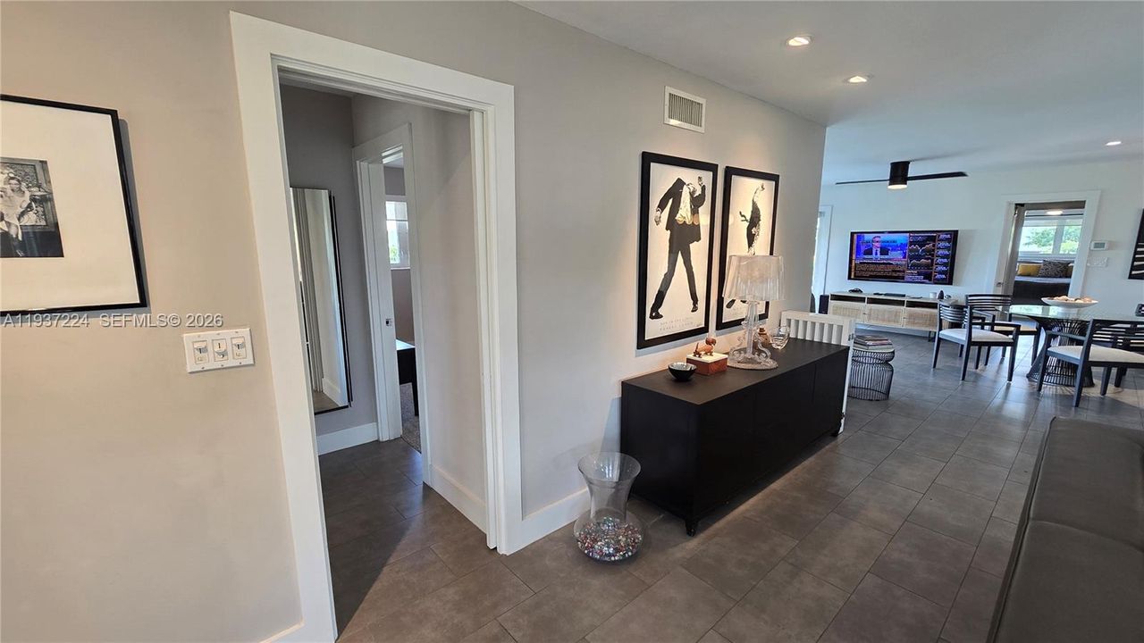 На продажу: $1,350,000 (3 спален, 2 ванн, 1632 Квадратных фут)