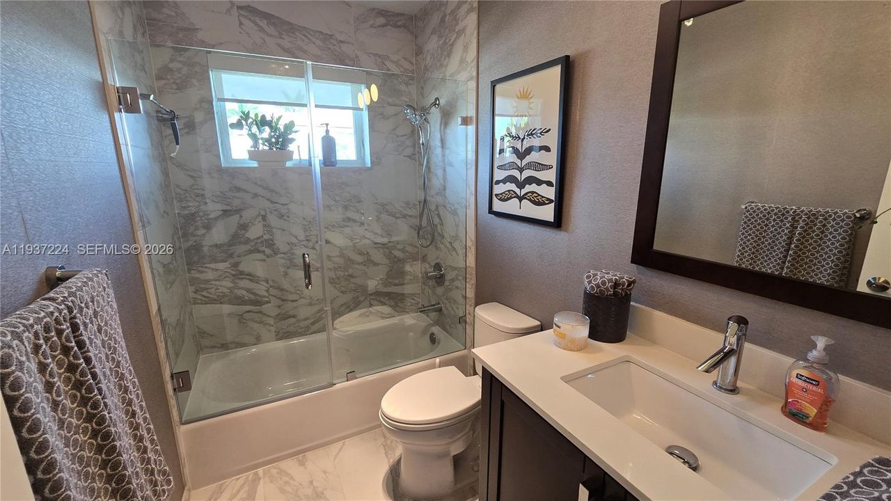 На продажу: $1,350,000 (3 спален, 2 ванн, 1632 Квадратных фут)