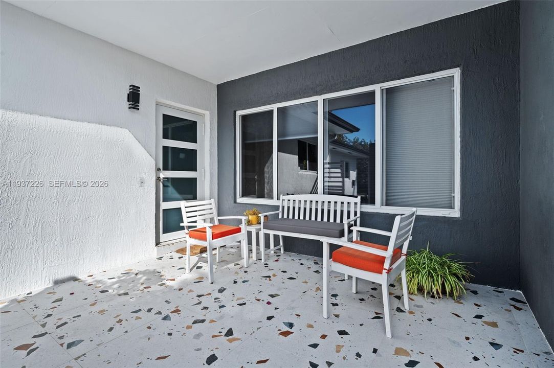 En Venta: $2,595,000 (4 camas, 3 baños, 2749 Pies cuadrados)