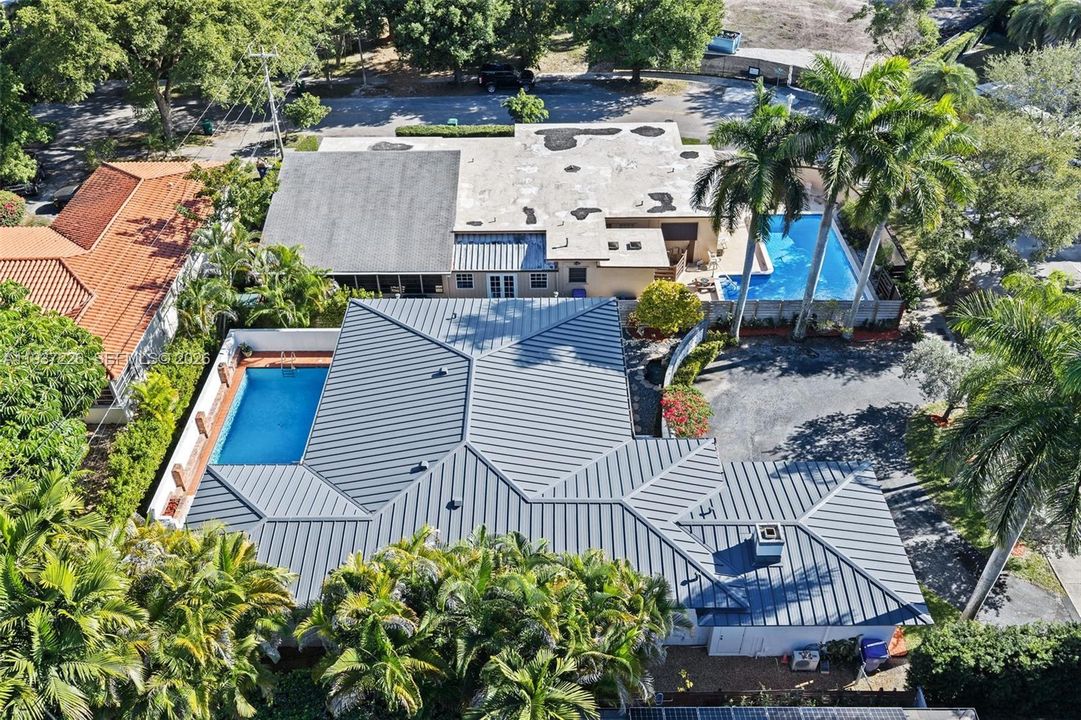 En Venta: $2,595,000 (4 camas, 3 baños, 2749 Pies cuadrados)