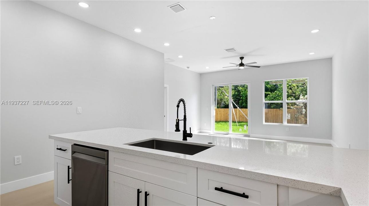 For Sale: $614,900 (4 beds, 3 baths, 1583 Square Feet)