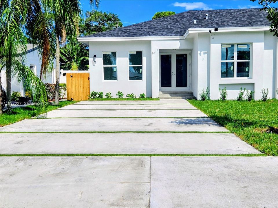 For Sale: $614,900 (4 beds, 3 baths, 1583 Square Feet)