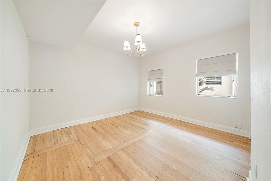 В аренду: $4,000 (2 спален, 2 ванн, 6064 Квадратных фут)