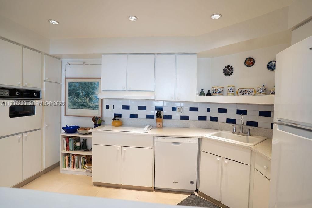 На продажу: $415,000 (1 спален, 1 ванн, 787 Квадратных фут)