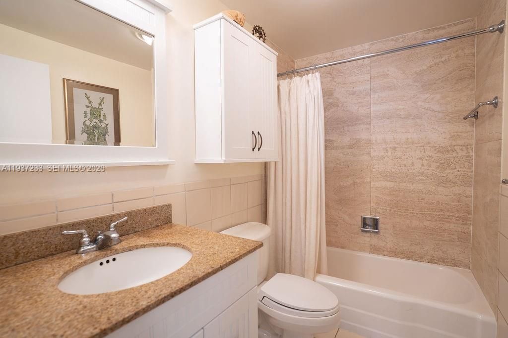 На продажу: $415,000 (1 спален, 1 ванн, 787 Квадратных фут)