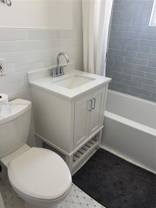 En Venta: $180,000 (0 camas, 1 baños, 370 Pies cuadrados)