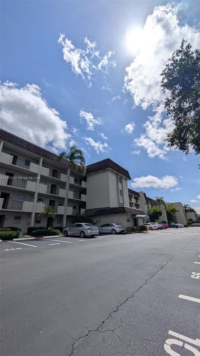 На продажу: $110,000 (2 спален, 2 ванн, 1092 Квадратных фут)