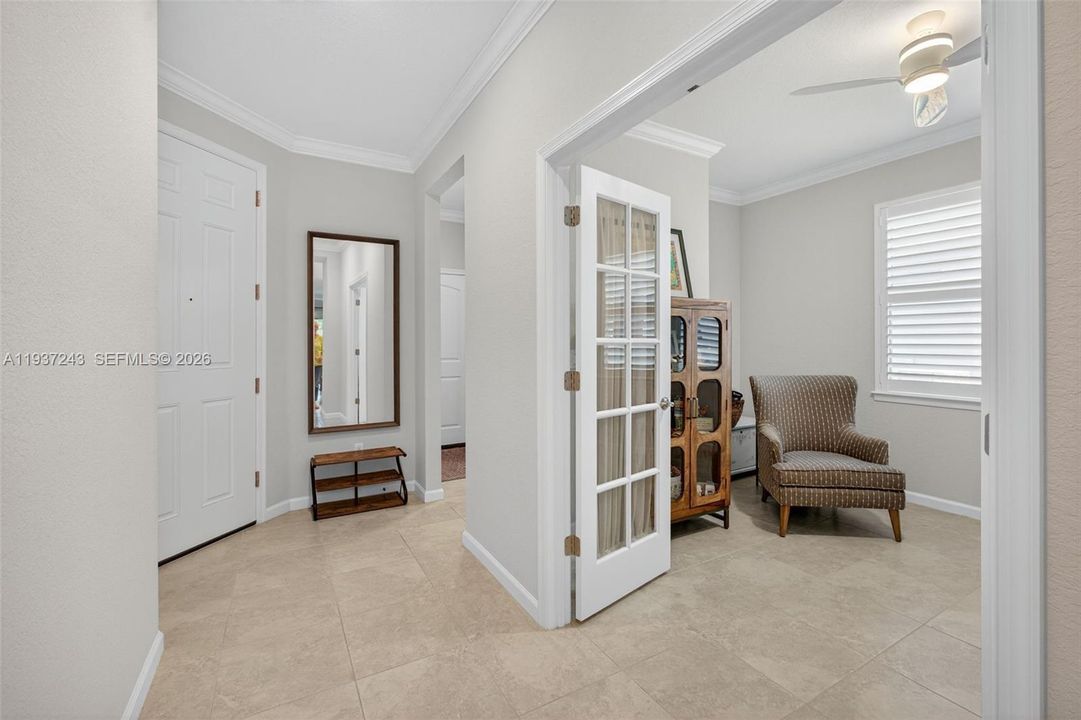 For Sale: $372,900 (2 beds, 2 baths, 1579 Square Feet)