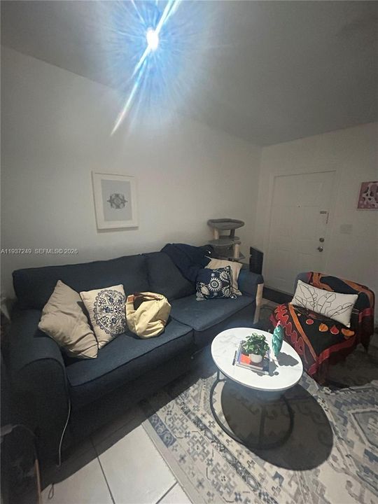 For Rent: $1,450 (1 beds, 1 baths, 500 Square Feet)