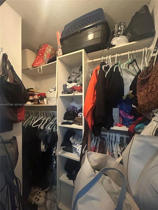 For Rent: $1,450 (1 beds, 1 baths, 500 Square Feet)