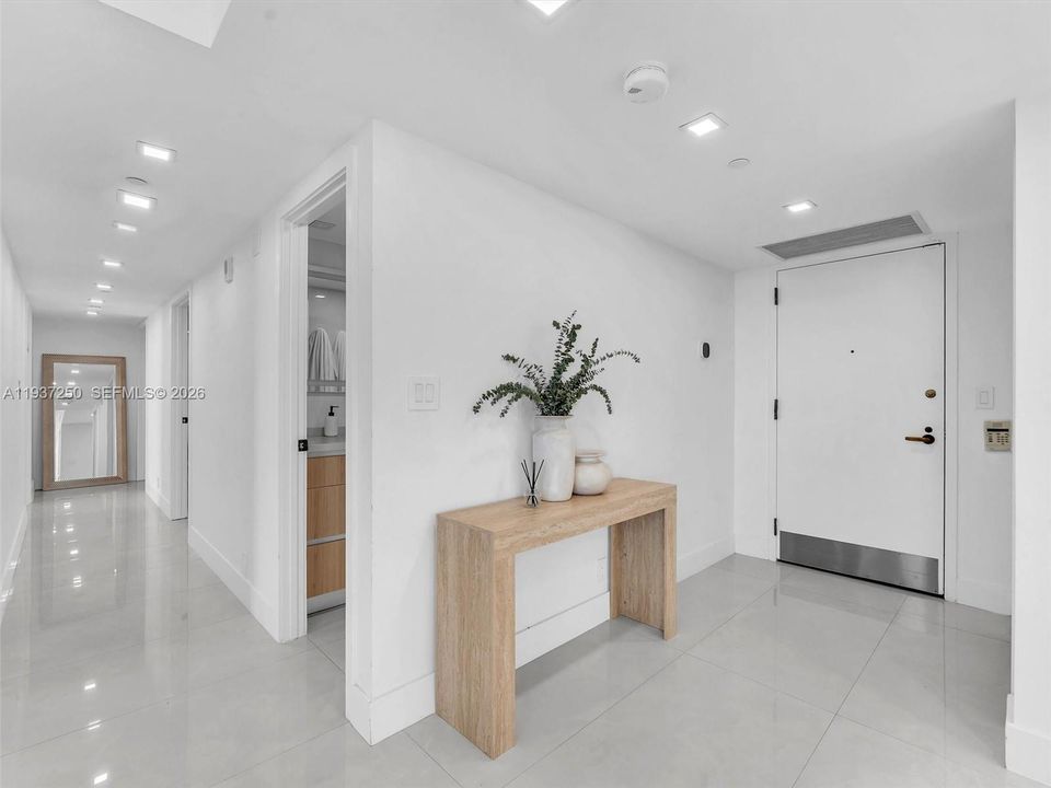 For Sale: $975,000 (3 beds, 2 baths, 1887 Square Feet)