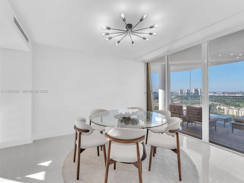 For Sale: $975,000 (3 beds, 2 baths, 1887 Square Feet)