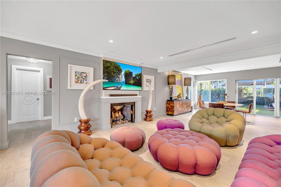 На продажу: $1,450,000 (4 спален, 3 ванн, 1944 Квадратных фут)