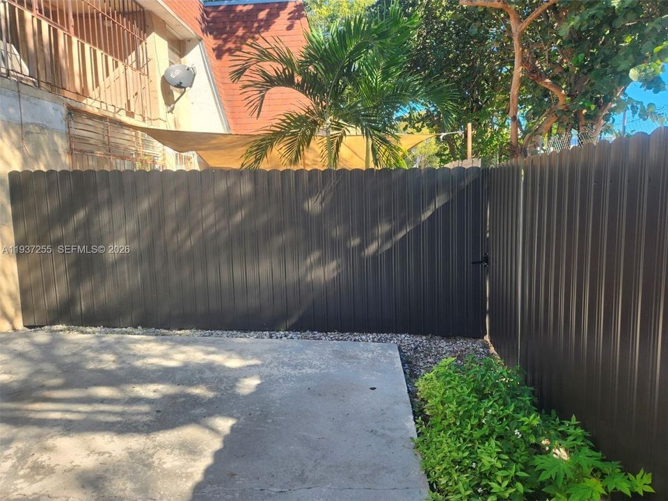 En Venta: $251,900 (2 camas, 1 baños, 770 Pies cuadrados)