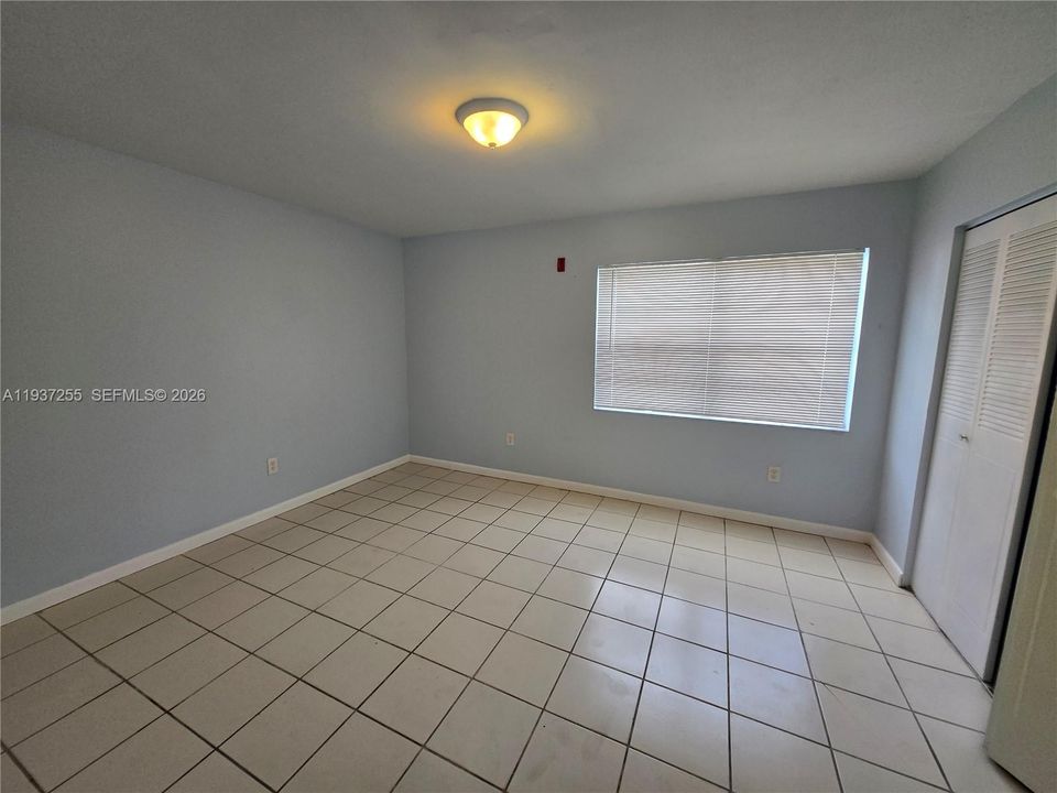 En Venta: $251,900 (2 camas, 1 baños, 770 Pies cuadrados)