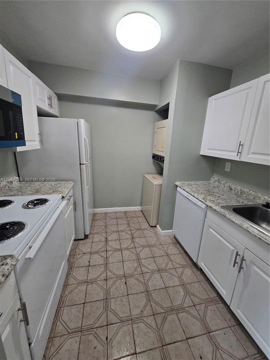 En Venta: $251,900 (2 camas, 1 baños, 770 Pies cuadrados)