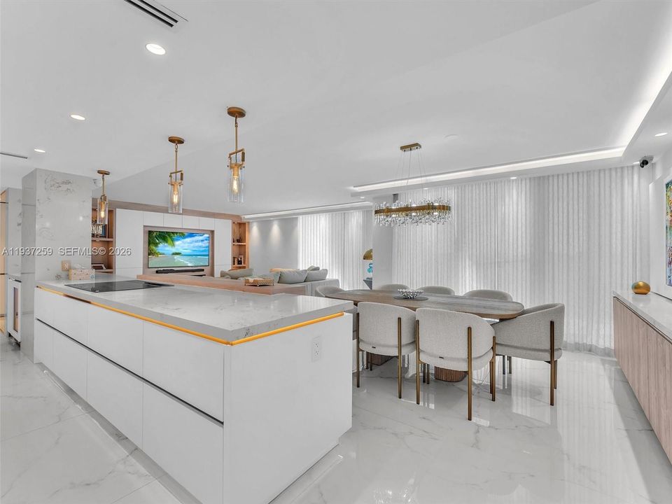 For Sale: $1,350,000 (2 beds, 2 baths, 1825 Square Feet)