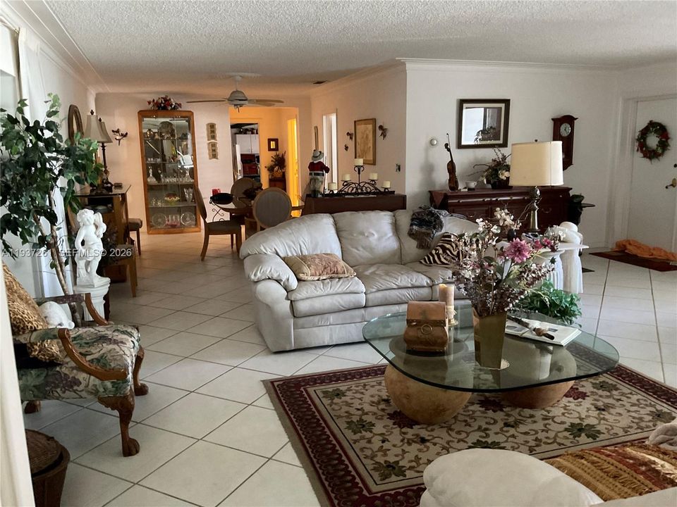 En Venta: $1,799,000 (3 camas, 3 baños, 2298 Pies cuadrados)