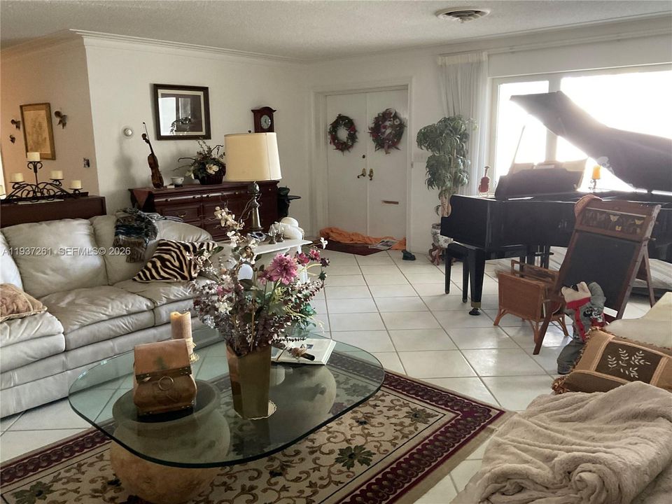 En Venta: $1,799,000 (3 camas, 3 baños, 2298 Pies cuadrados)