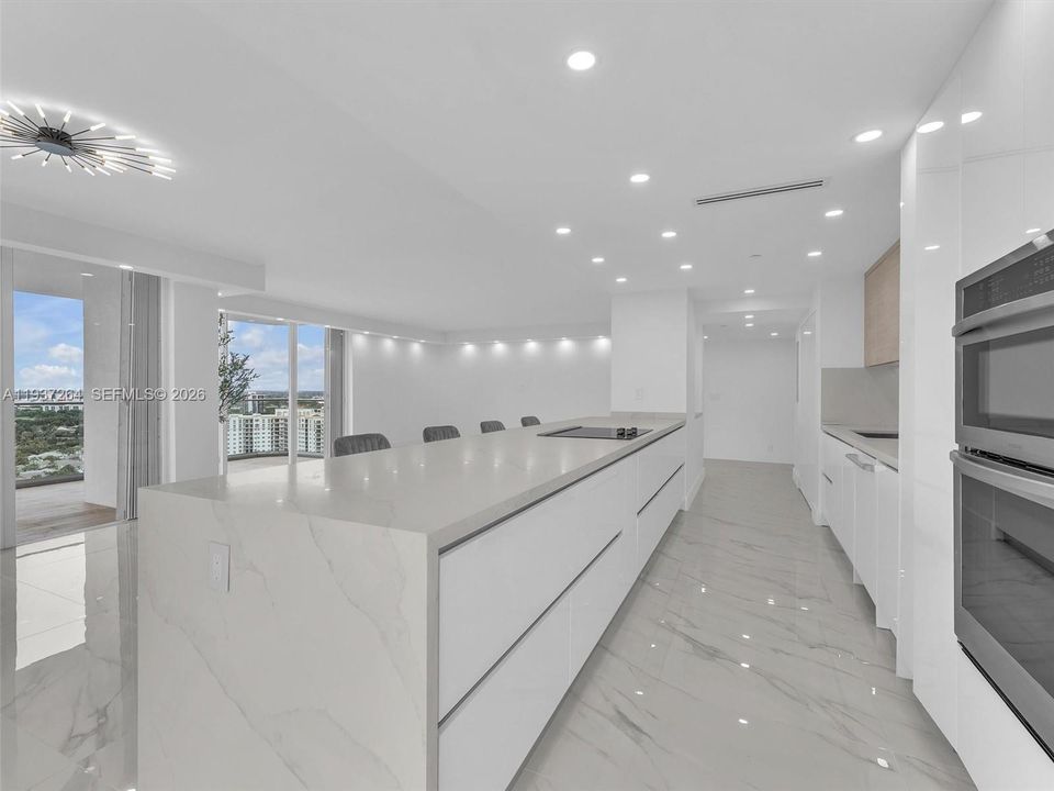 For Sale: $1,050,000 (3 beds, 2 baths, 1887 Square Feet)