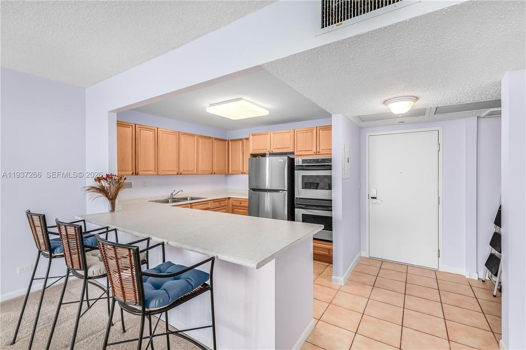 待售: $3,400,000 (3 贝兹, 2 浴室, 1860 平方英尺)