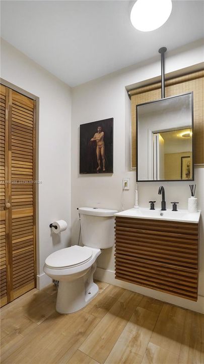 出租: $2,125 (1 贝兹, 1 浴室, 700 平方英尺)