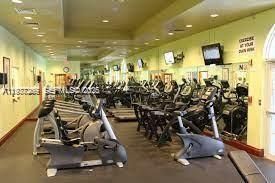 В аренду: $10,800 (6 спален, 3 ванн, 3810 Квадратных фут)