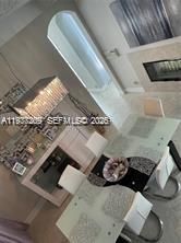 В аренду: $10,800 (6 спален, 3 ванн, 3810 Квадратных фут)