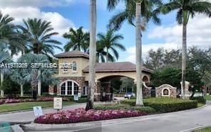 В аренду: $10,800 (6 спален, 3 ванн, 3810 Квадратных фут)