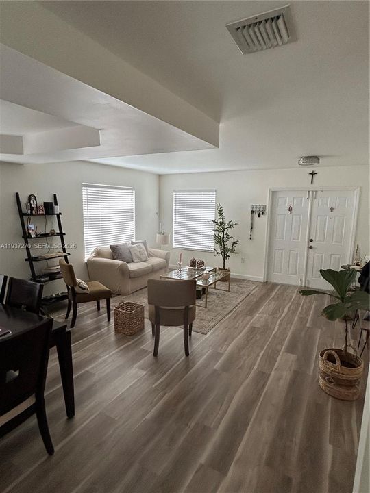 For Sale: $745,000 (4 beds, 3 baths, 2206 Square Feet)