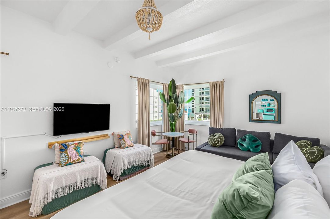 En Venta: $298,750 (0 camas, 1 baños, 300 Pies cuadrados)