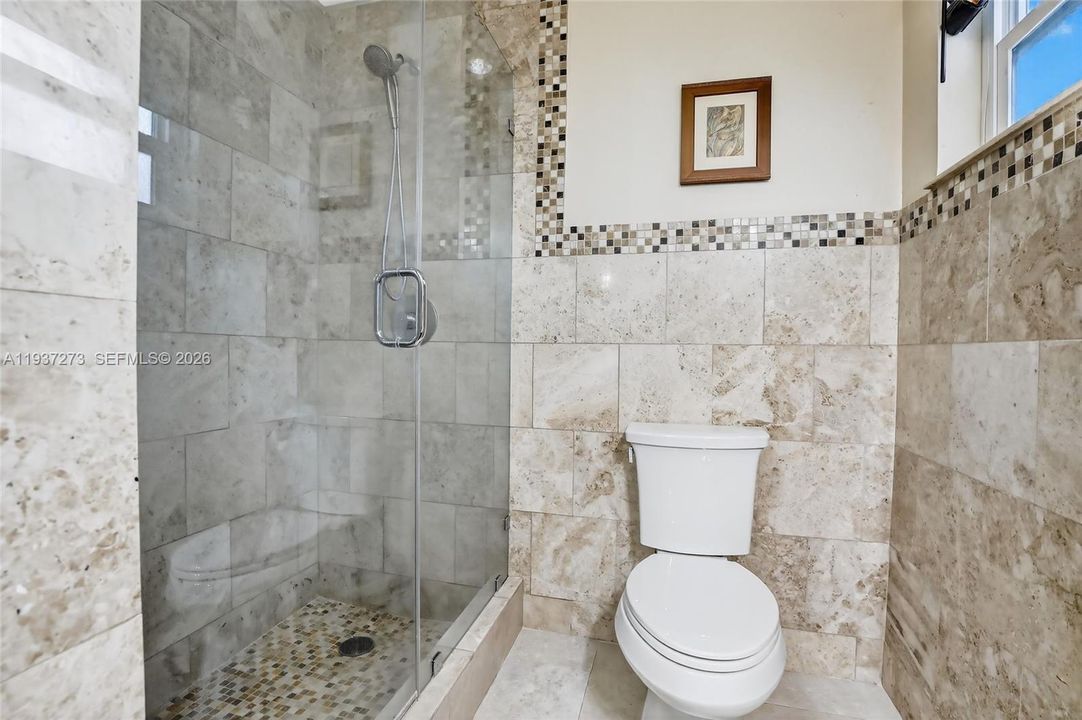 出租: $4,650 (3 贝兹, 2 浴室, 1784 平方英尺)