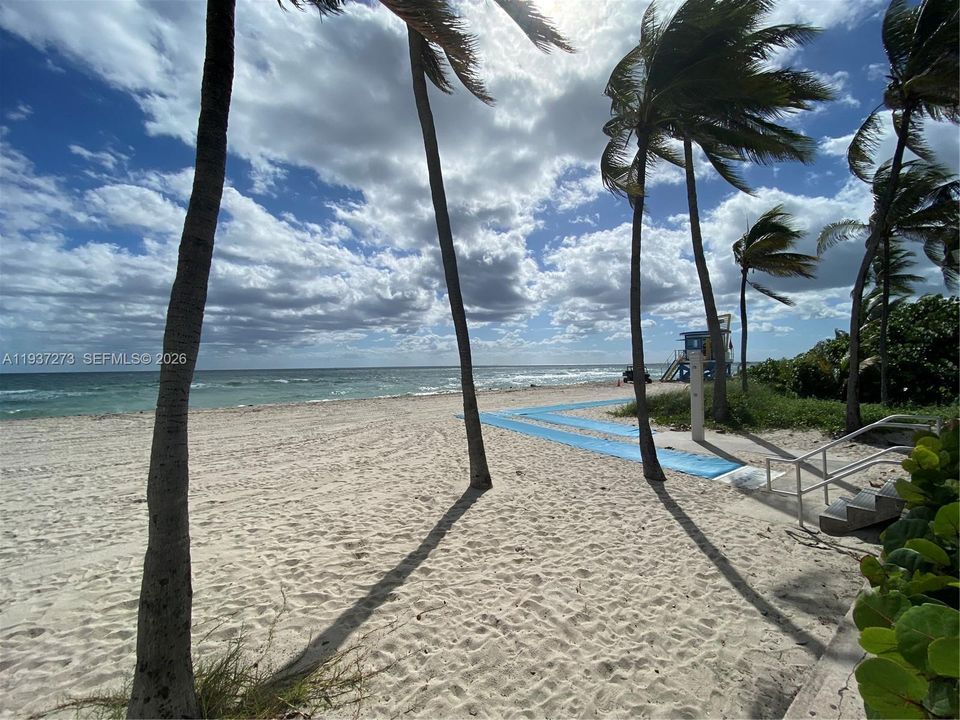 出租: $4,650 (3 贝兹, 2 浴室, 1784 平方英尺)