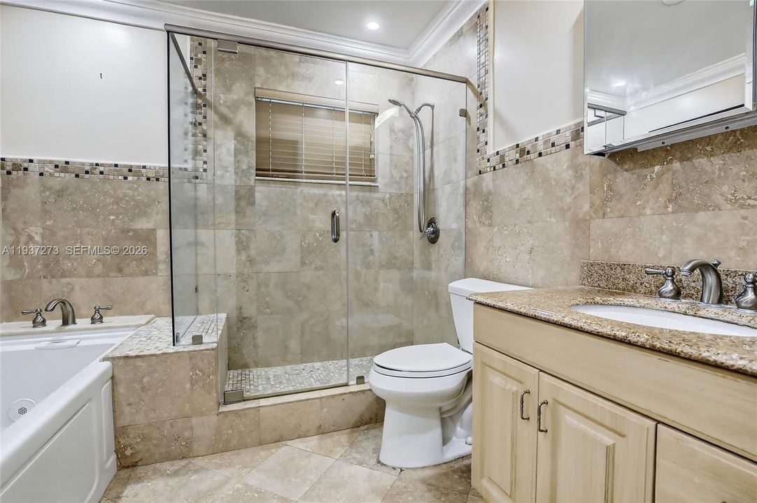 出租: $4,650 (3 贝兹, 2 浴室, 1784 平方英尺)