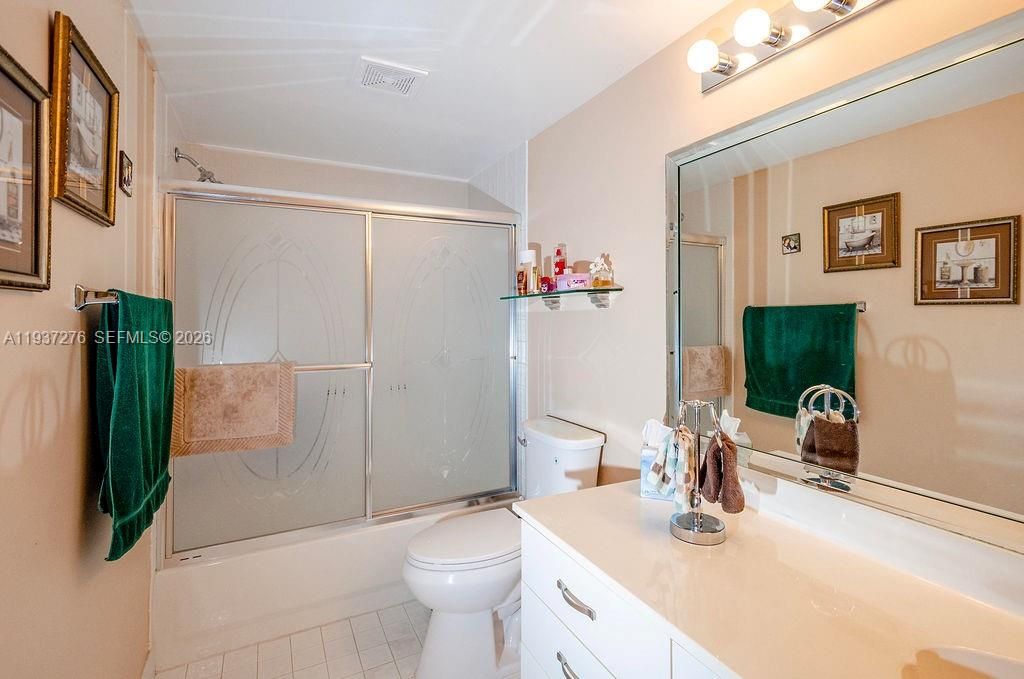 For Sale: $255,000 (2 beds, 2 baths, 1370 Square Feet)