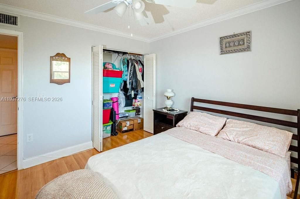 For Sale: $255,000 (2 beds, 2 baths, 1370 Square Feet)