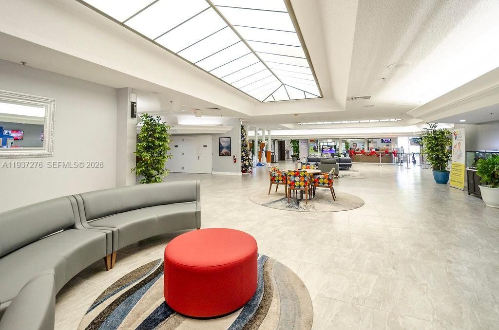 For Sale: $255,000 (2 beds, 2 baths, 1370 Square Feet)